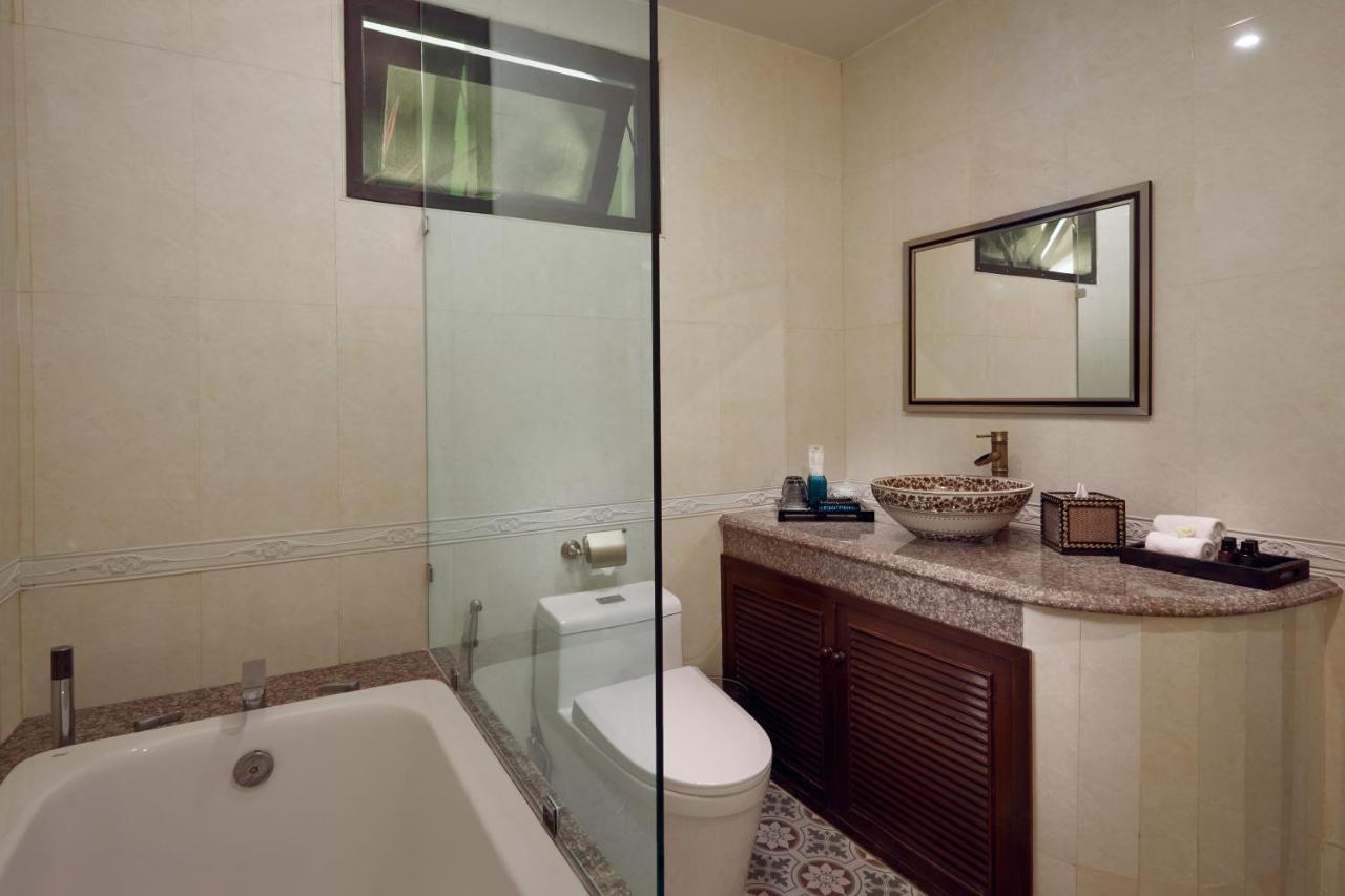 Chinoiserie Collection Resort And Spa Nai Harn Εξωτερικό φωτογραφία