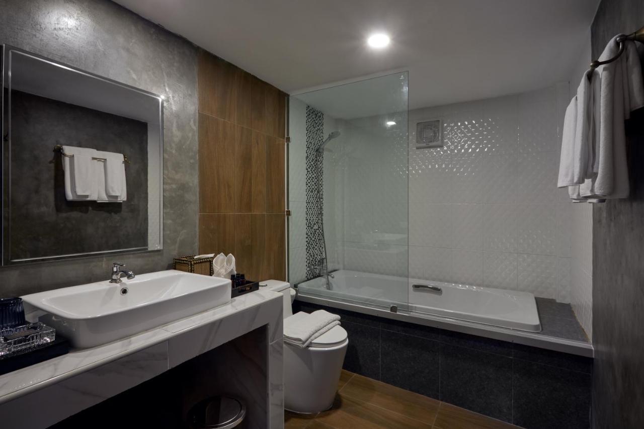 Chinoiserie Collection Resort And Spa Nai Harn Εξωτερικό φωτογραφία
